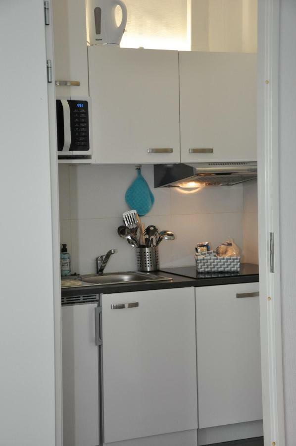 Elvis Presley Private Studio With Kitchen And Airconditioning Goes Εξωτερικό φωτογραφία